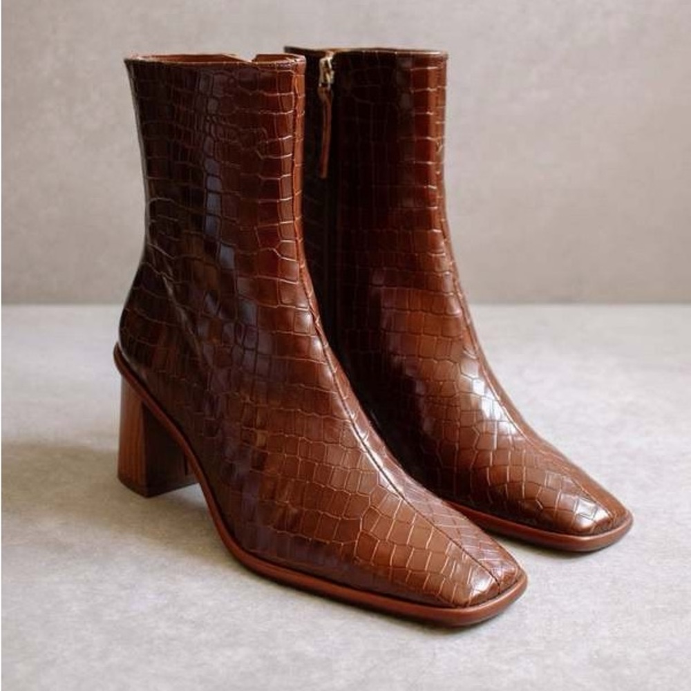 Alohas West Cape Booties - Croco Brown
